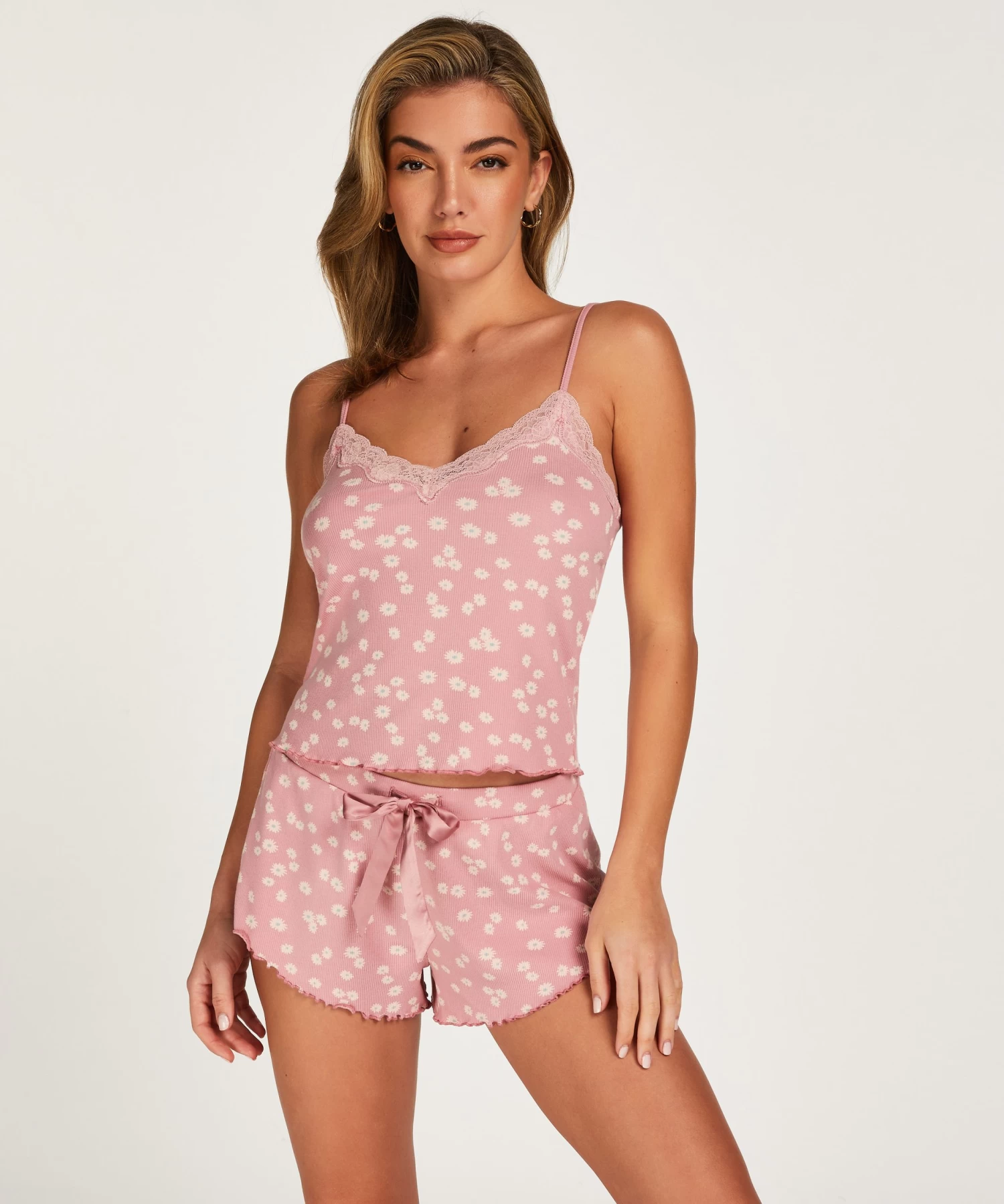 Ribbed Lace Shorts - Roze 3 Ribbed Lace Shorts - Roze